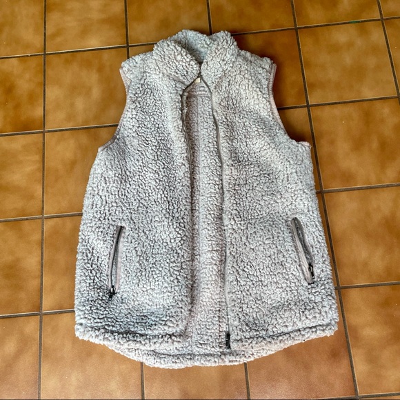 Thread & Supply Sherpa Zip Up Vest Cream Small - Picture 4 of 8